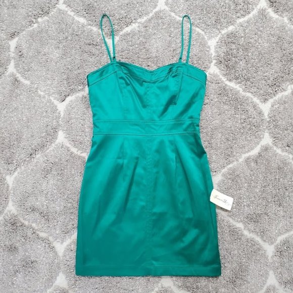 Forever 21 Dresses & Skirts - SOLD Forever 21 Emerald Sateen Mini Dress Small